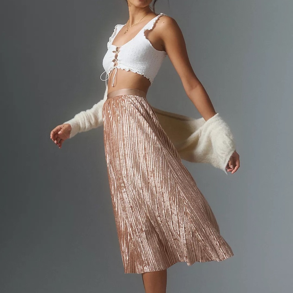 Beyond Yoga Uptown Velvet Skirt